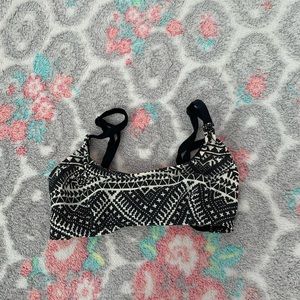 bathing suit top with pattern